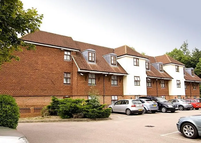 Premier Inn London Gatwick Airport South - London Road Crawley 